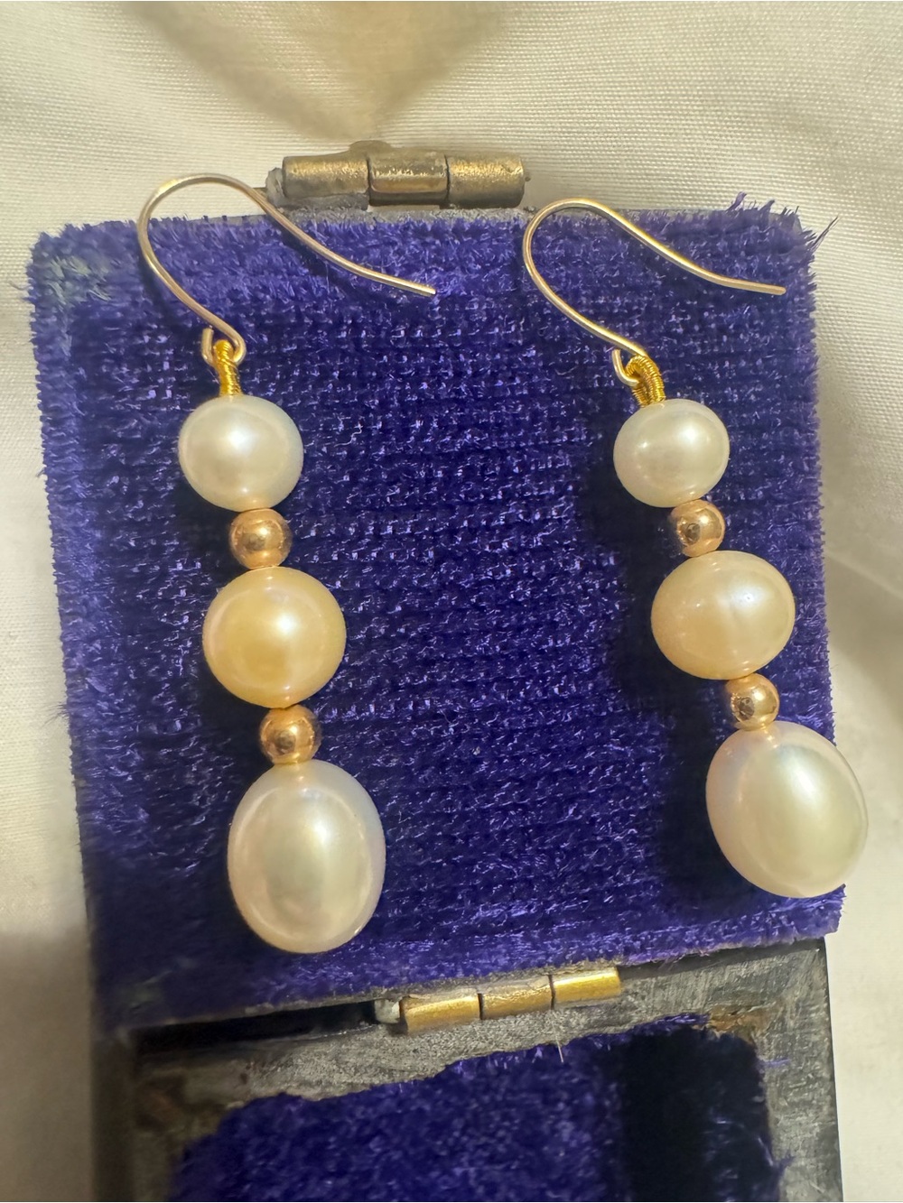 Vintage Leach & Garner 14K Gold Triple Freshwater Pearl Drop Dangle Earrings